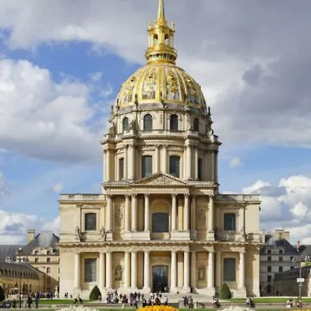 De Standing 4 - Tour Eiffel/invalides Apartment